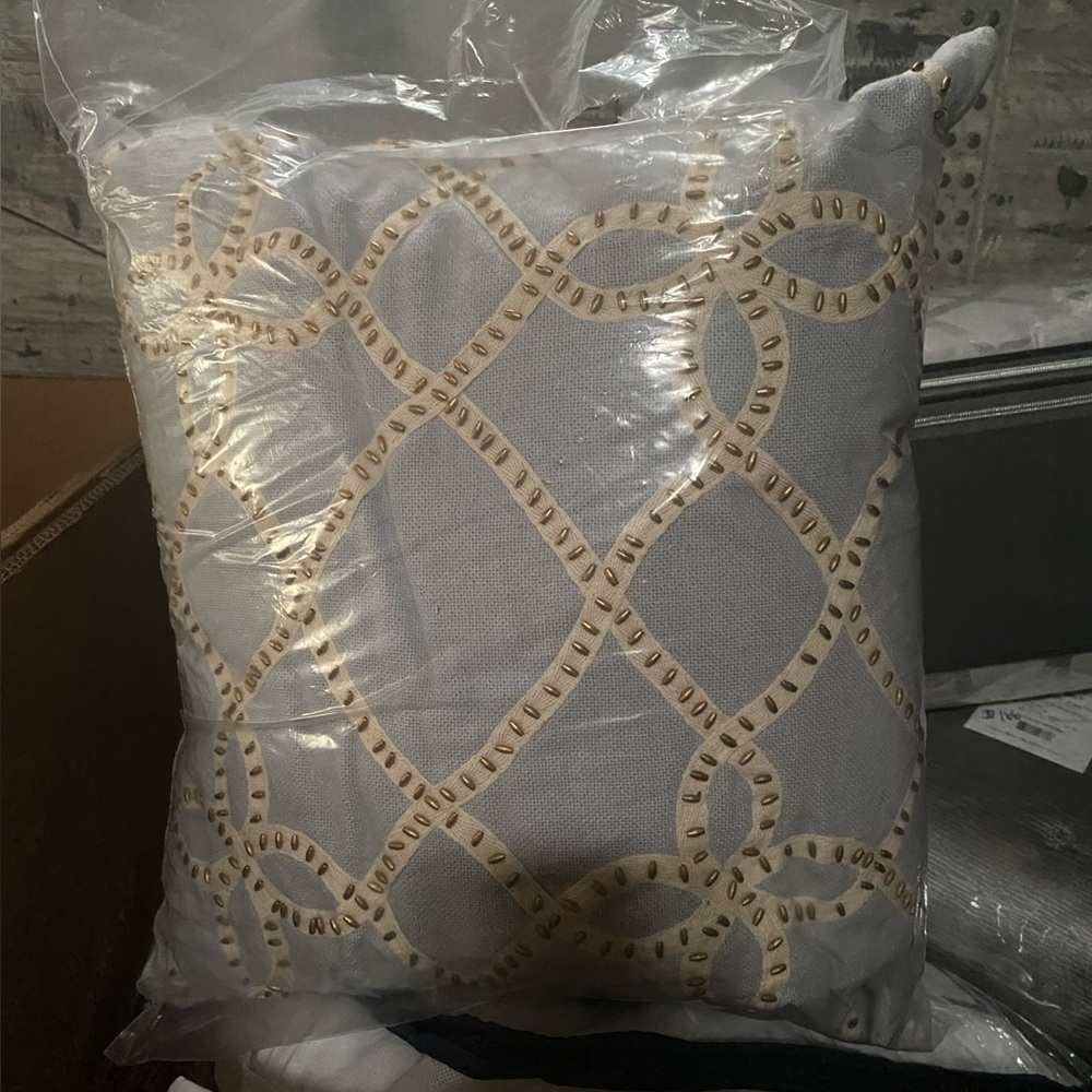 Deco pillow